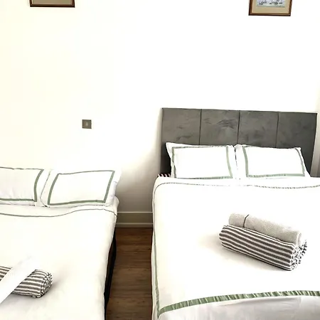 Luxury Guest House-3